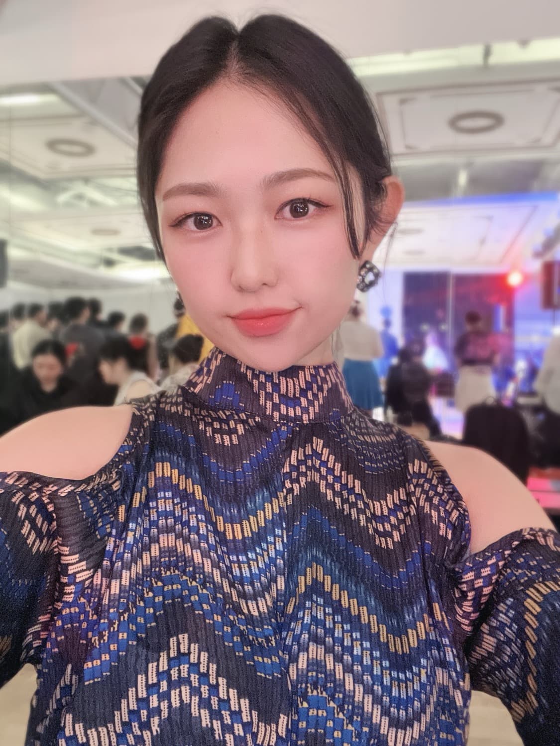 나오미